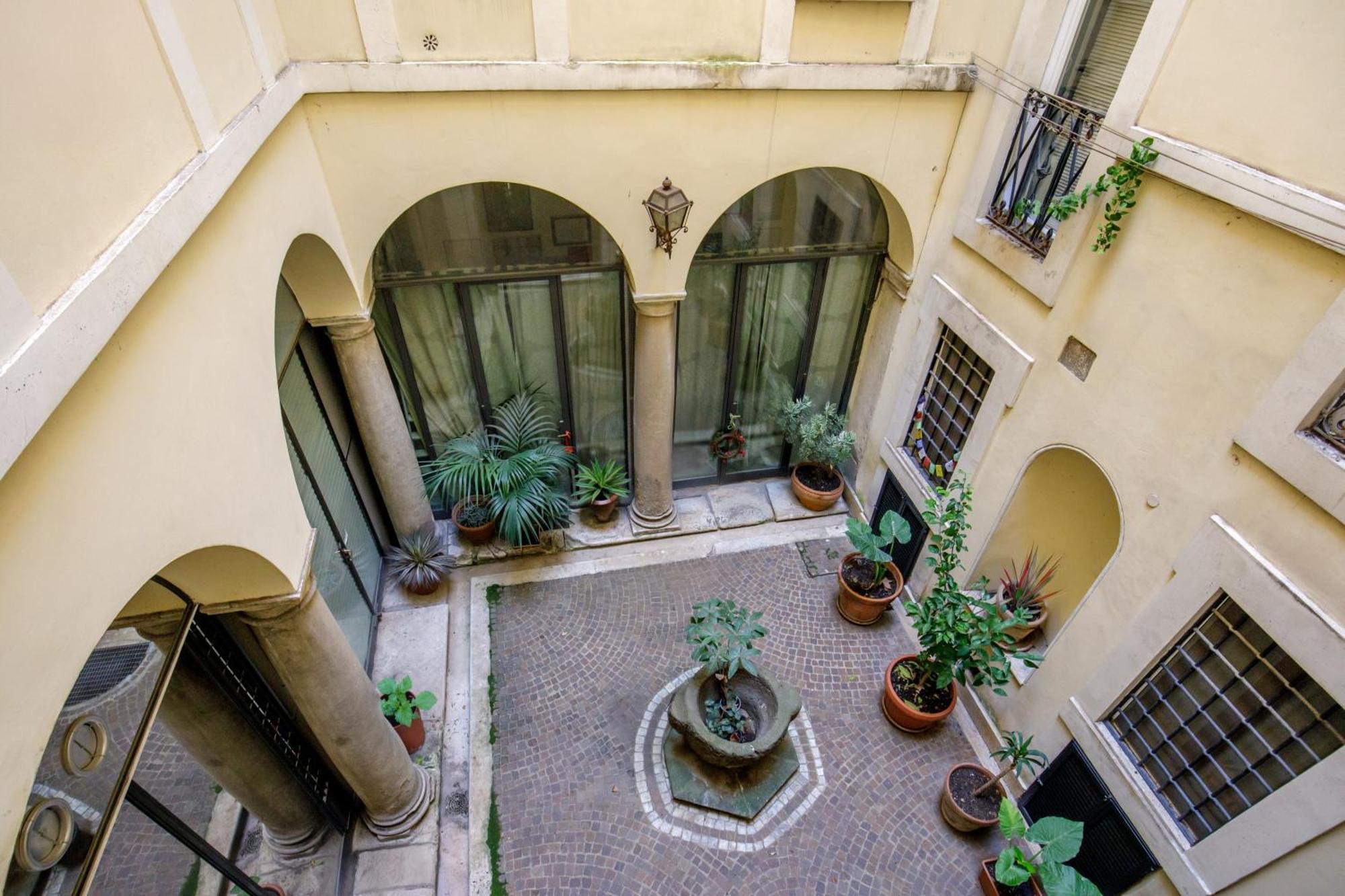 Pensionat Navona Sky Palace